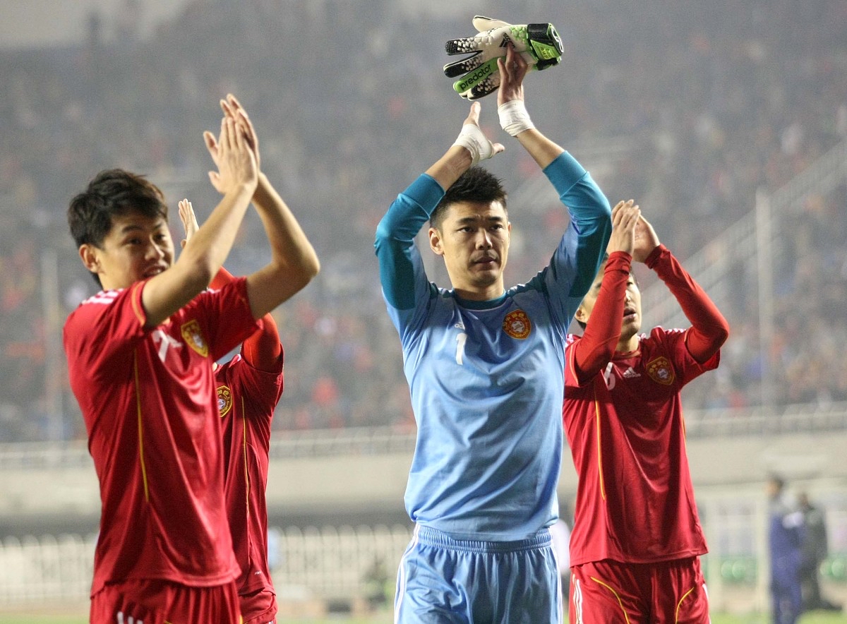 九游体育APP切尔西教练压力巨大！，TheShy遭遇三持续失利引发球迷热议(切尔西最伟大的教练)